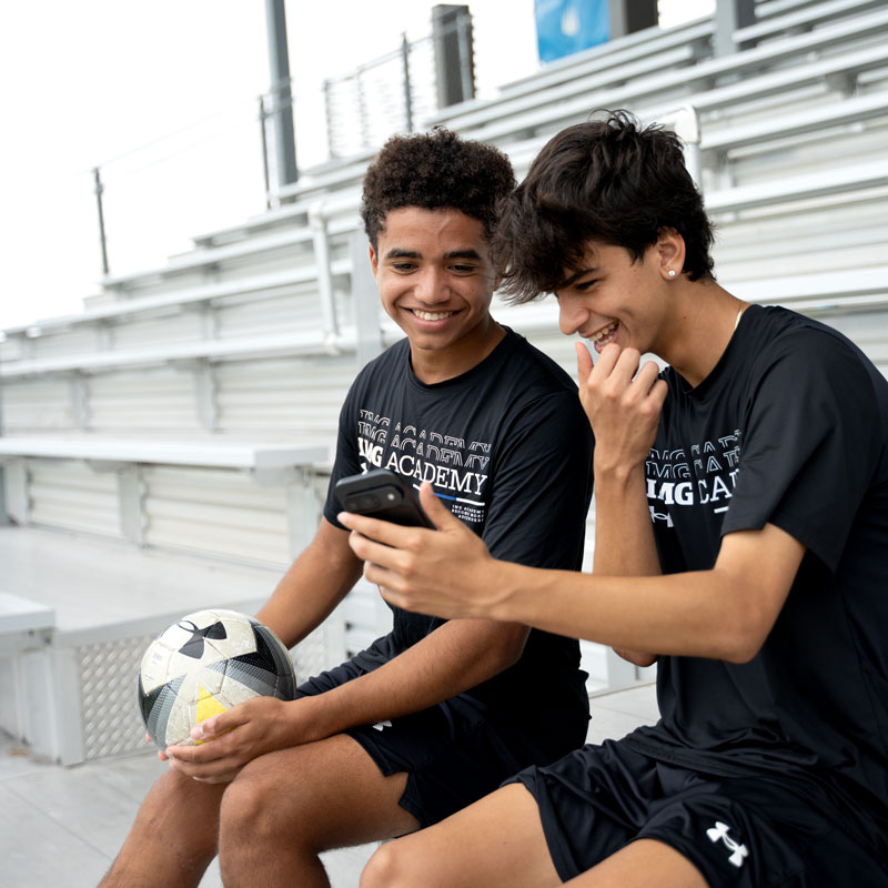 dos donts social media hero