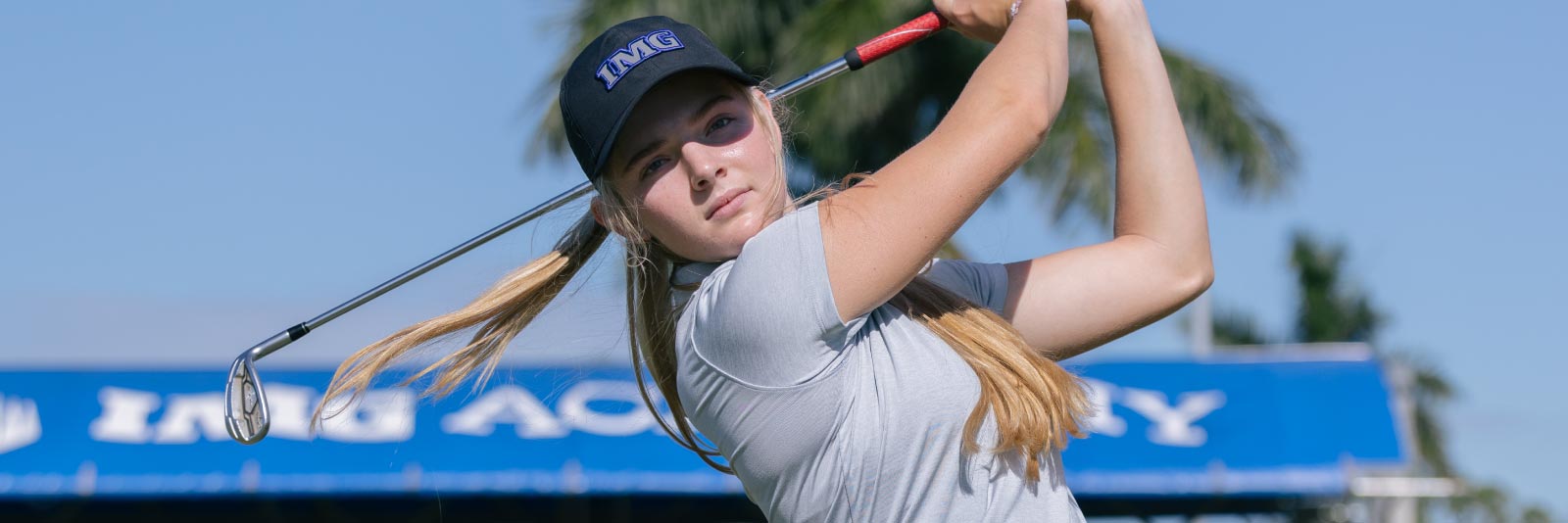 everything you need to know about womens golf scholarships hero